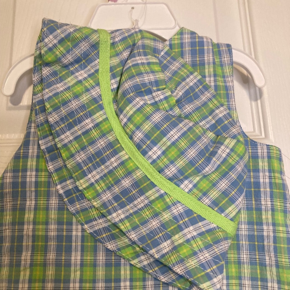 Little Me Plaid Shorts and Sleeveless Onesie 9 months - Picture 3 of 16